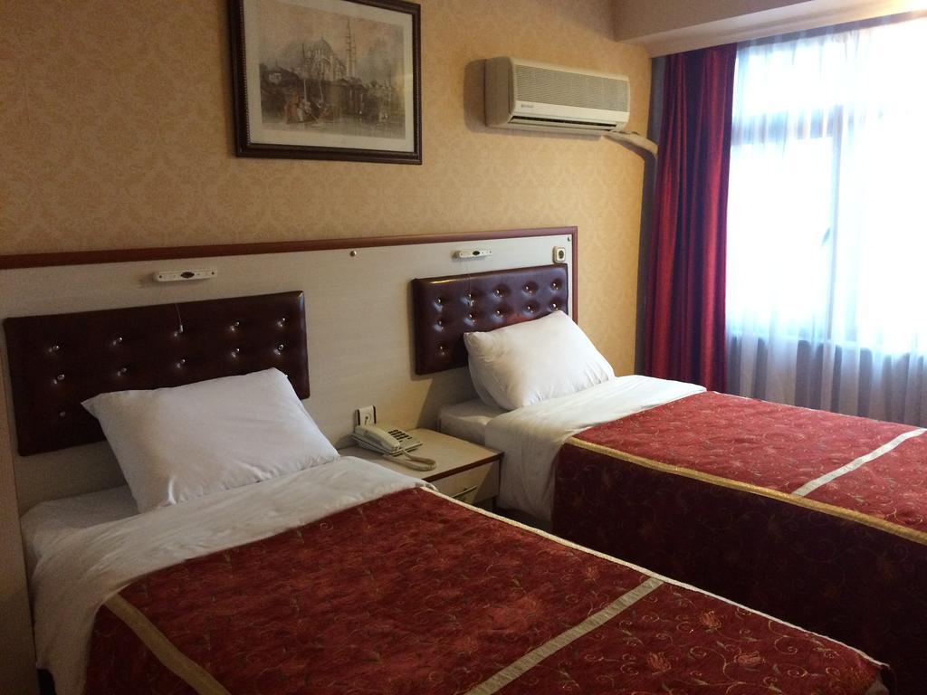 Tayhan Hotel Istanbul Room photo